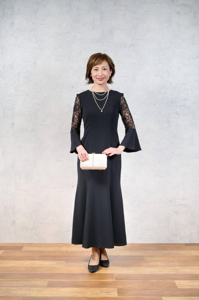 取り扱いドレス - 新郎新婦母親ドレス | Vanity Rental Dress